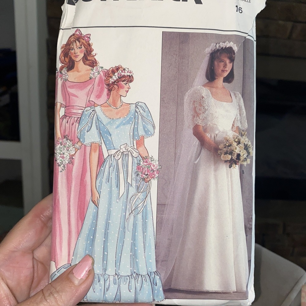 Vintage 1985 Butterick 3063 Dress Sewing Pattern Uncut Bridal Gown Size 16